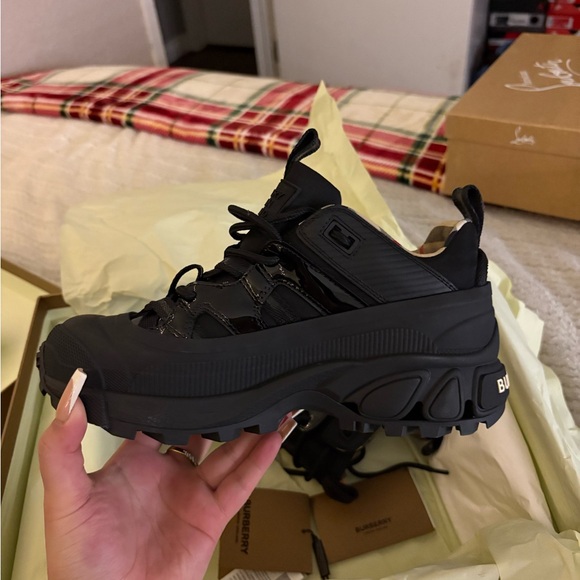 Burberry Box - Brown - Picture 4 of 7